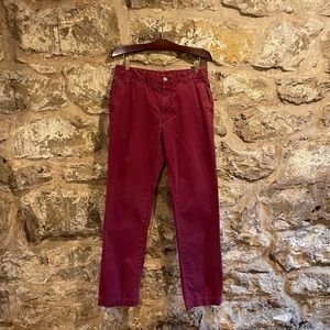Vineyard Vines maroon chino pants